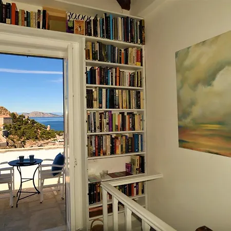 Sunset Hydra Apartment